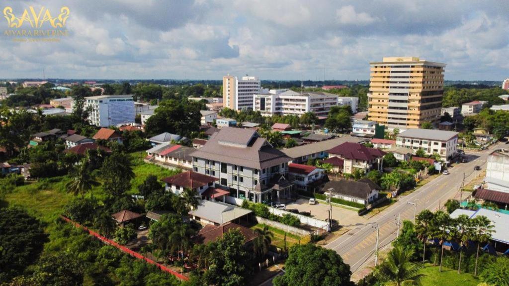 Aiyara Riverine Hotel, Nakhon Phanom Esterno foto