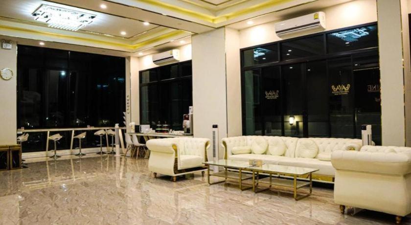 Aiyara Riverine Hotel, Nakhon Phanom Esterno foto
